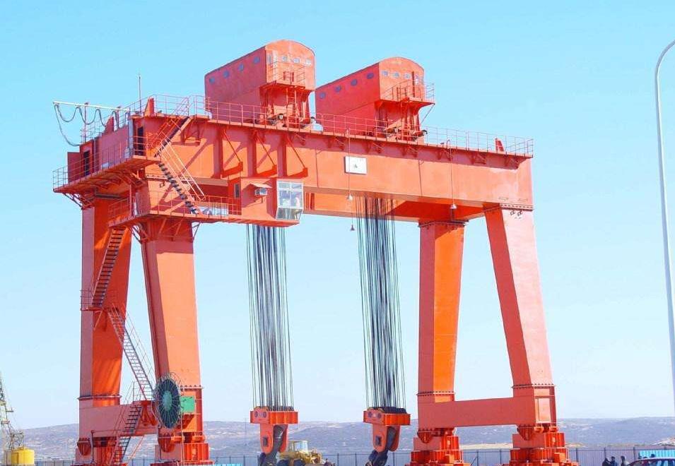 200噸門式起重機(jī)