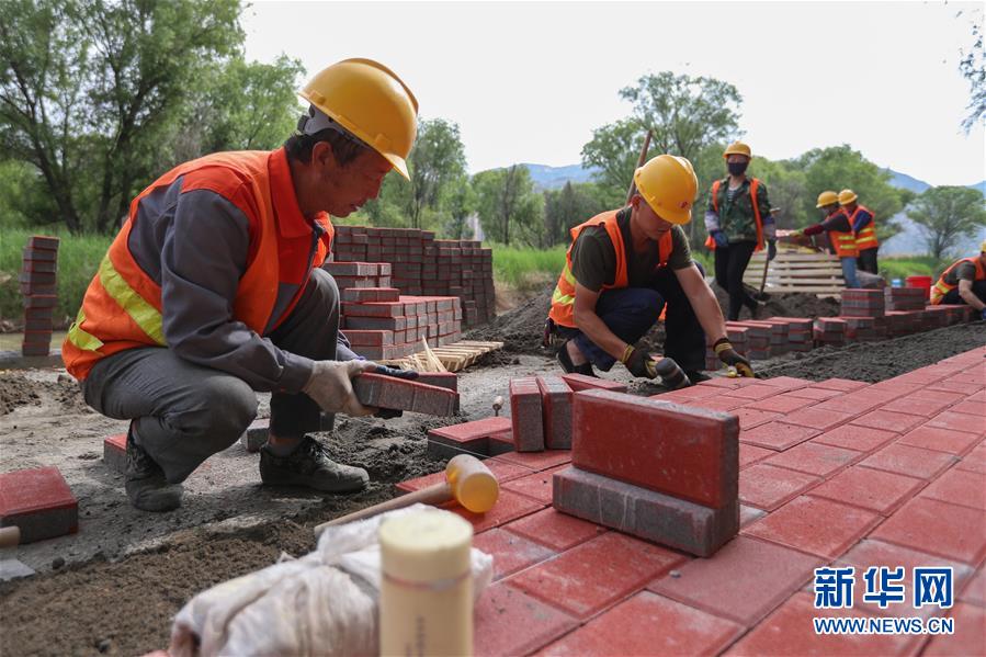 (社會)(4)黃河蘭州段20公里健身步道循環(huán)圈即將建成投用