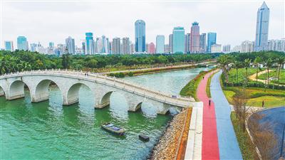 ?？跒硶惩üこ?ldquo;三道”（漫步道、跑步道、騎行道）近日正式對外開放。 本報記者 張茂 攝