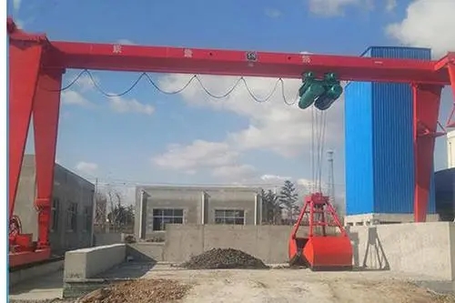 四川起重機(jī)行吊、四川新盛華起重機(jī)有限公司
