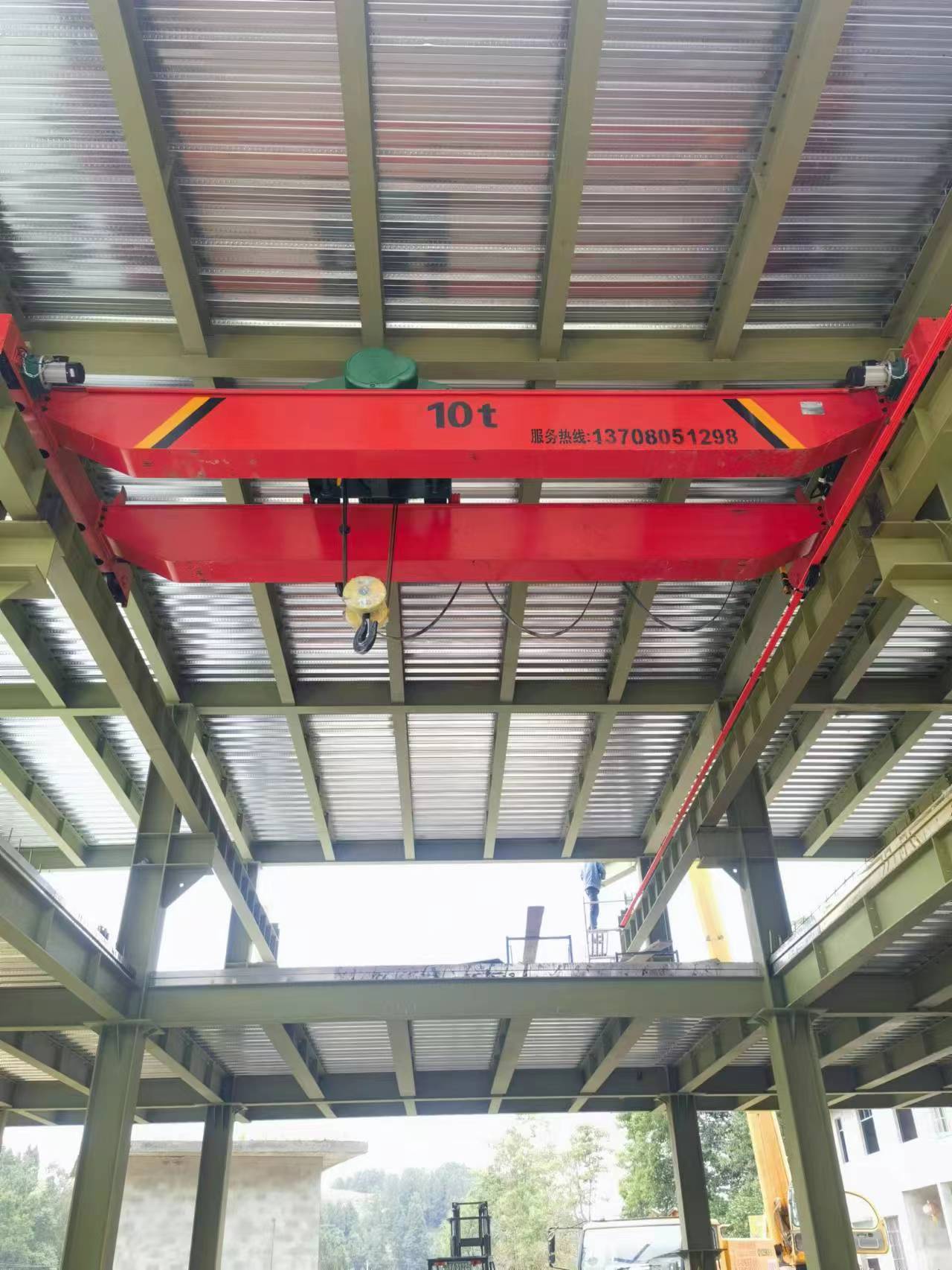 四川起重機(jī)廠 成都行車廠家、四川新盛華起重機(jī)有限公司